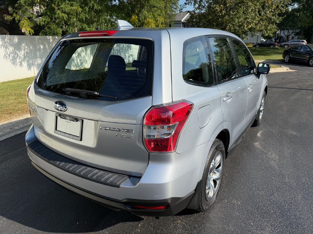 2016 Subaru Forester Image 5