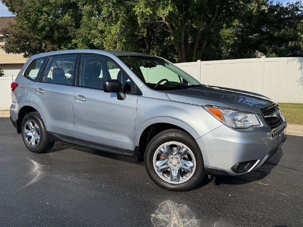 2016 Subaru Forester Image 12