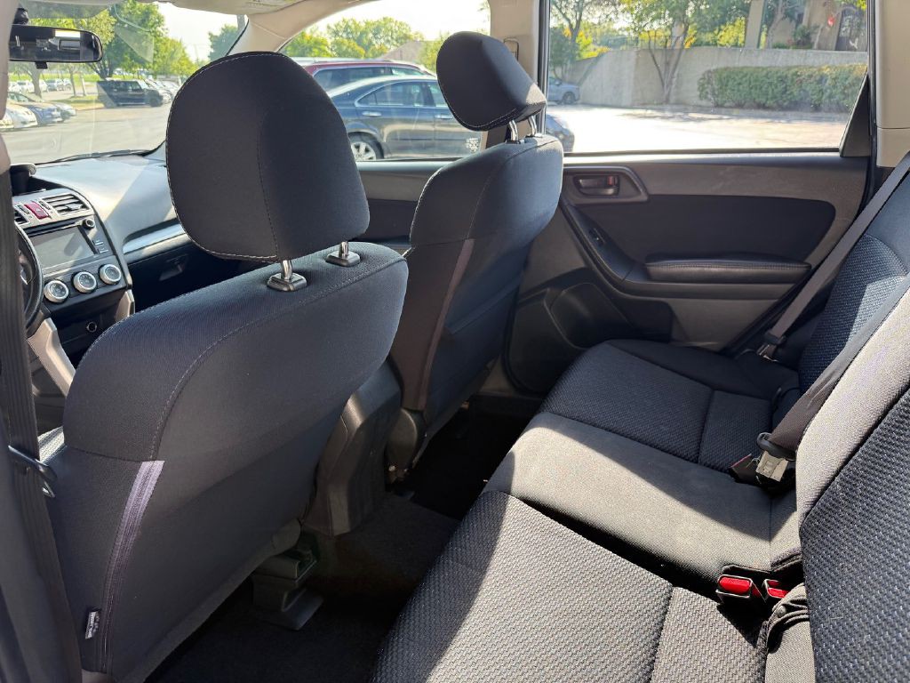 2016 Subaru Forester Image 27