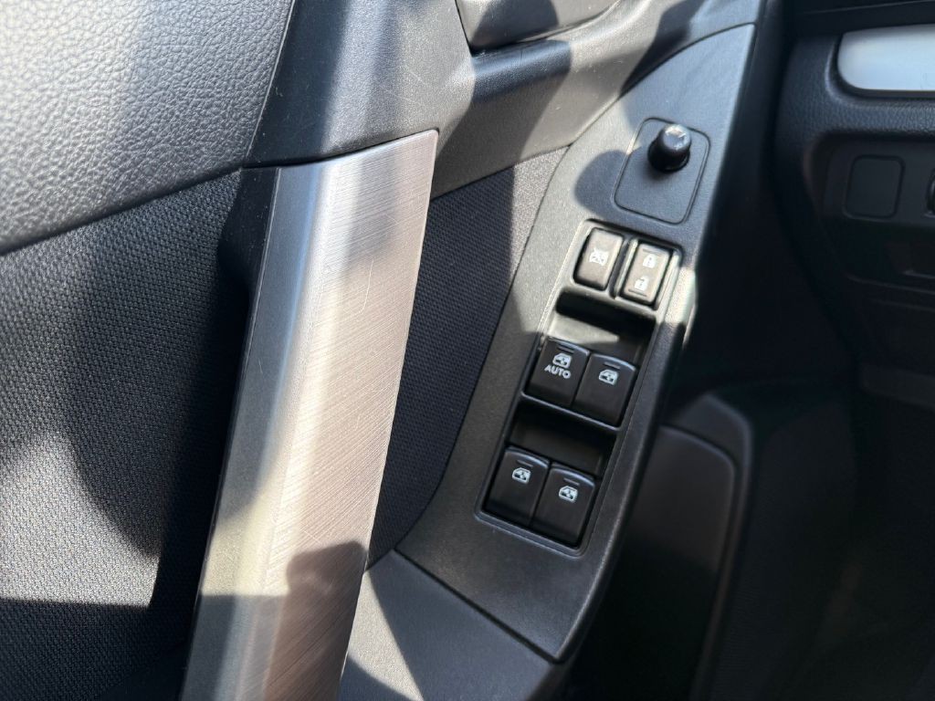 2016 Subaru Forester Image 29