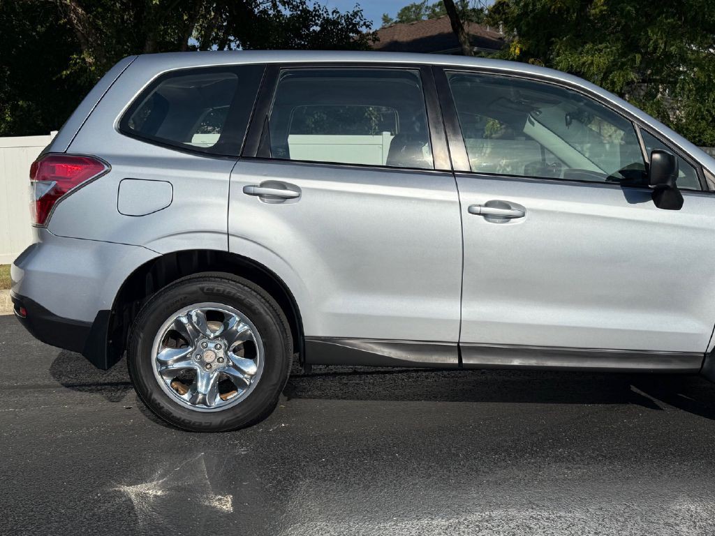 2016 Subaru Forester Image 39