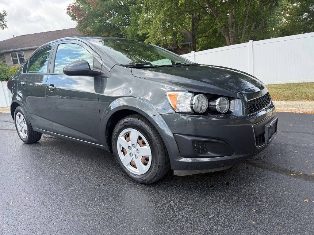 2016 Chevrolet Sonic Image 12