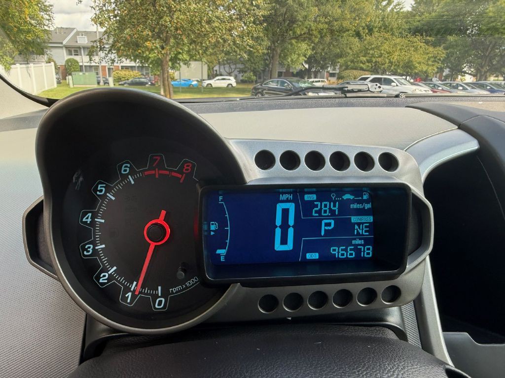 2016 Chevrolet Sonic Image 14
