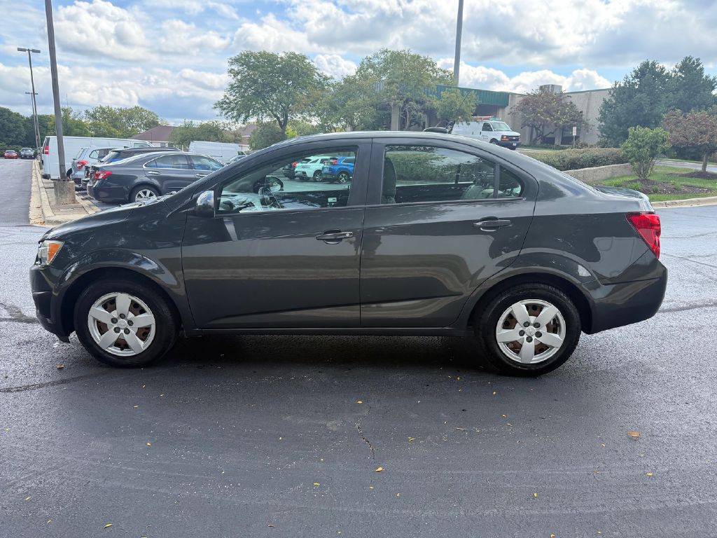 2016 Chevrolet Sonic Image 39