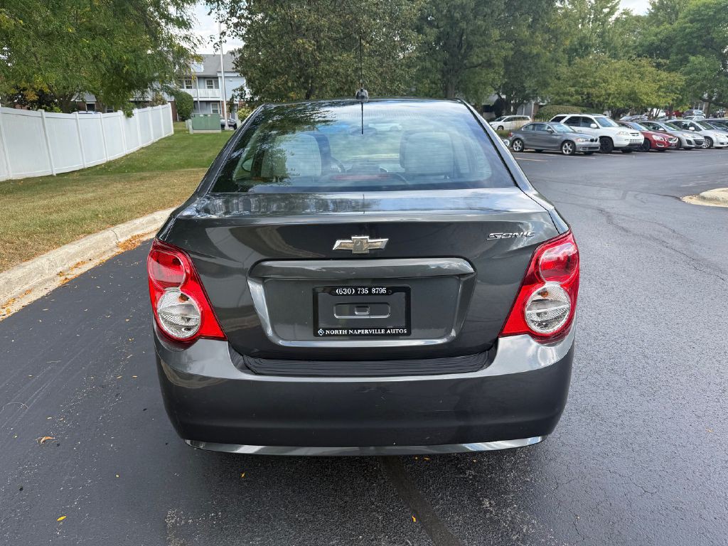 2016 Chevrolet Sonic Image 40