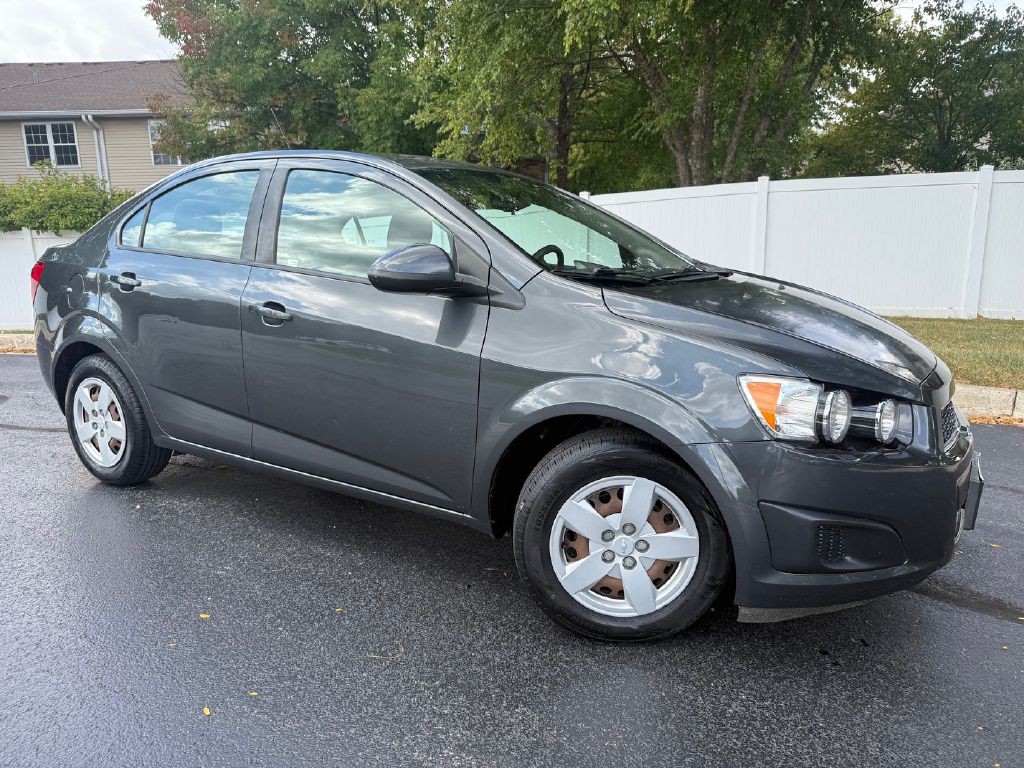 2016 Chevrolet Sonic Image 41