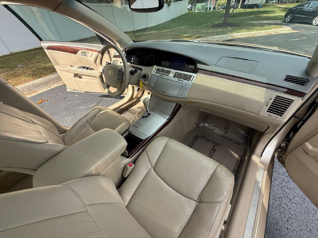 2009 Toyota Avalon Image 22