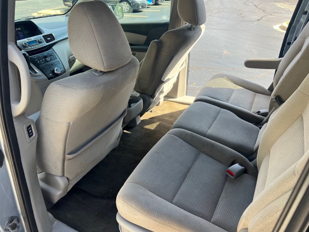 2012 Honda Odyssey Image 24