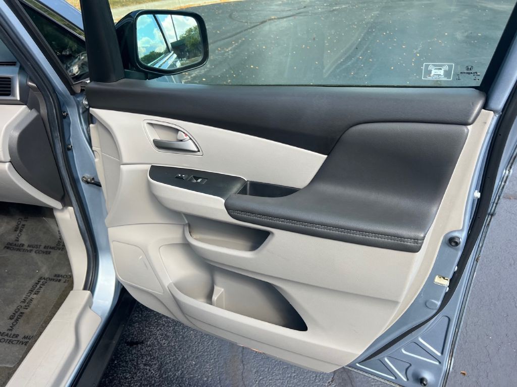 2012 Honda Odyssey Image 26