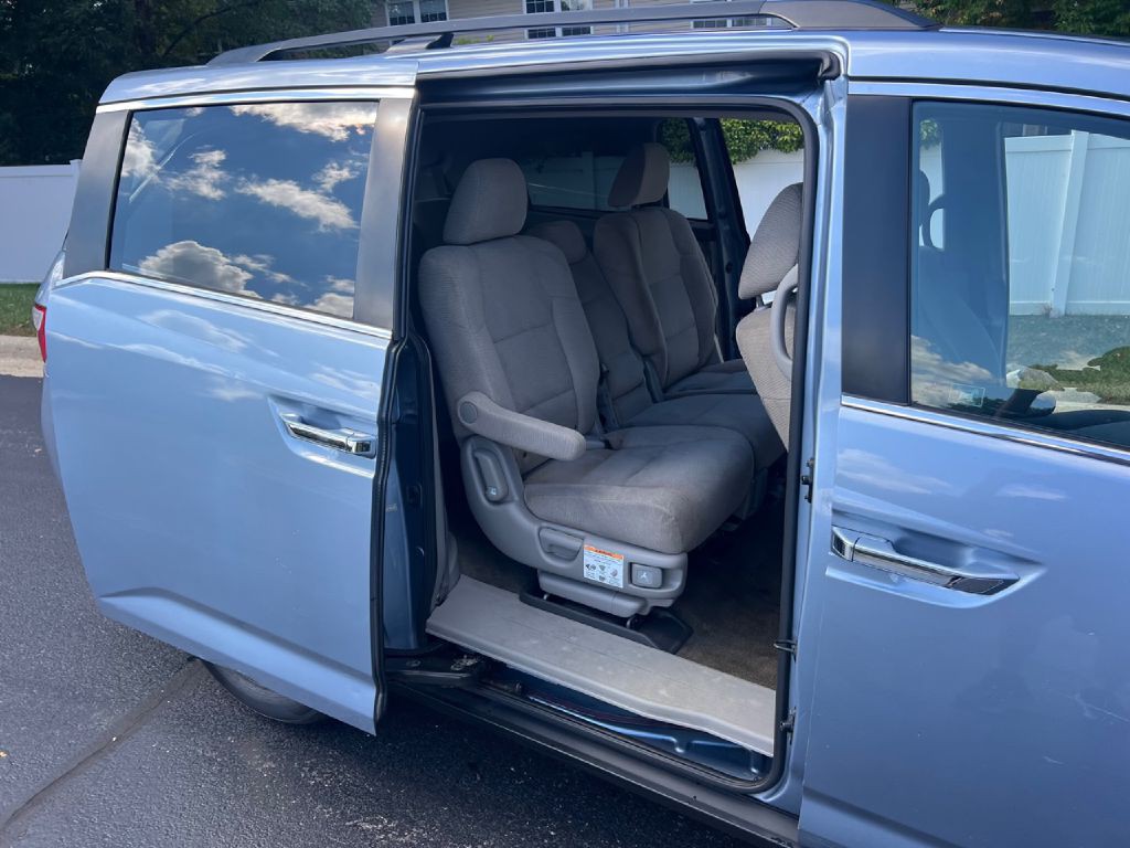 2012 Honda Odyssey Image 37