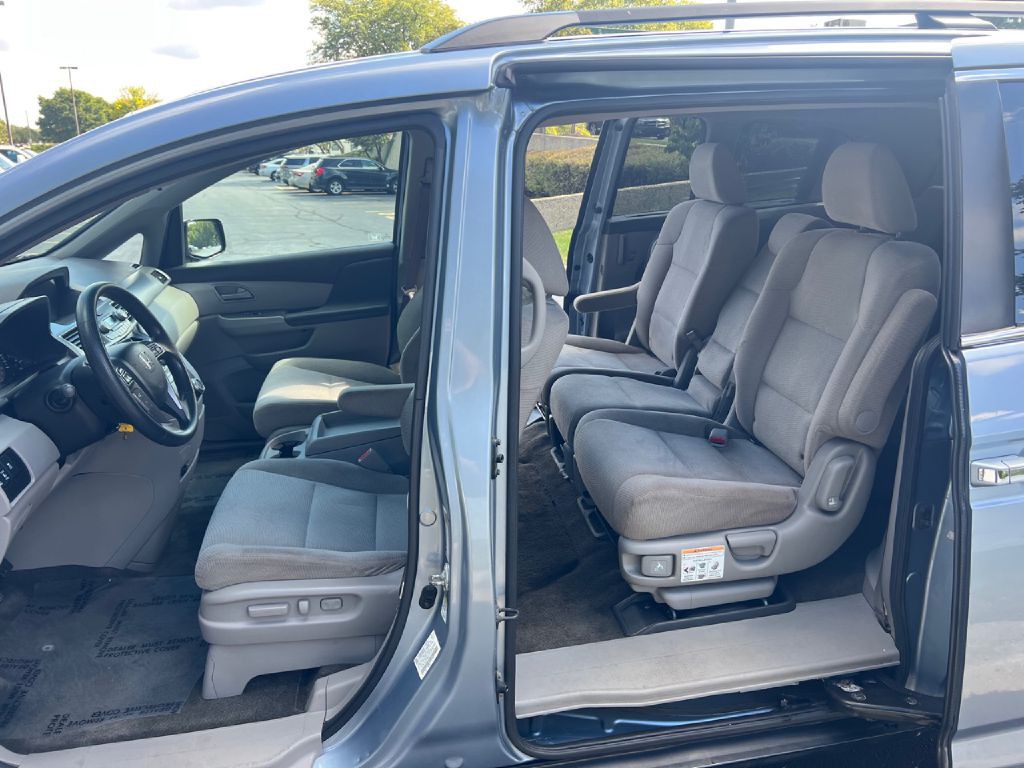 2012 Honda Odyssey Image 39