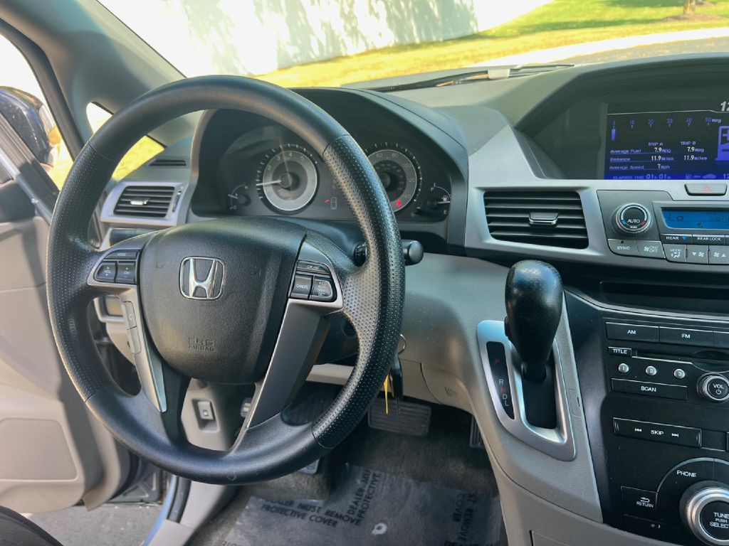 2012 Honda Odyssey Image 40