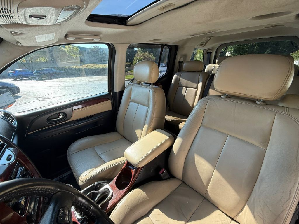 2005 GMC Envoy Image 15