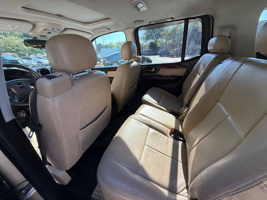 2005 GMC Envoy Image 30