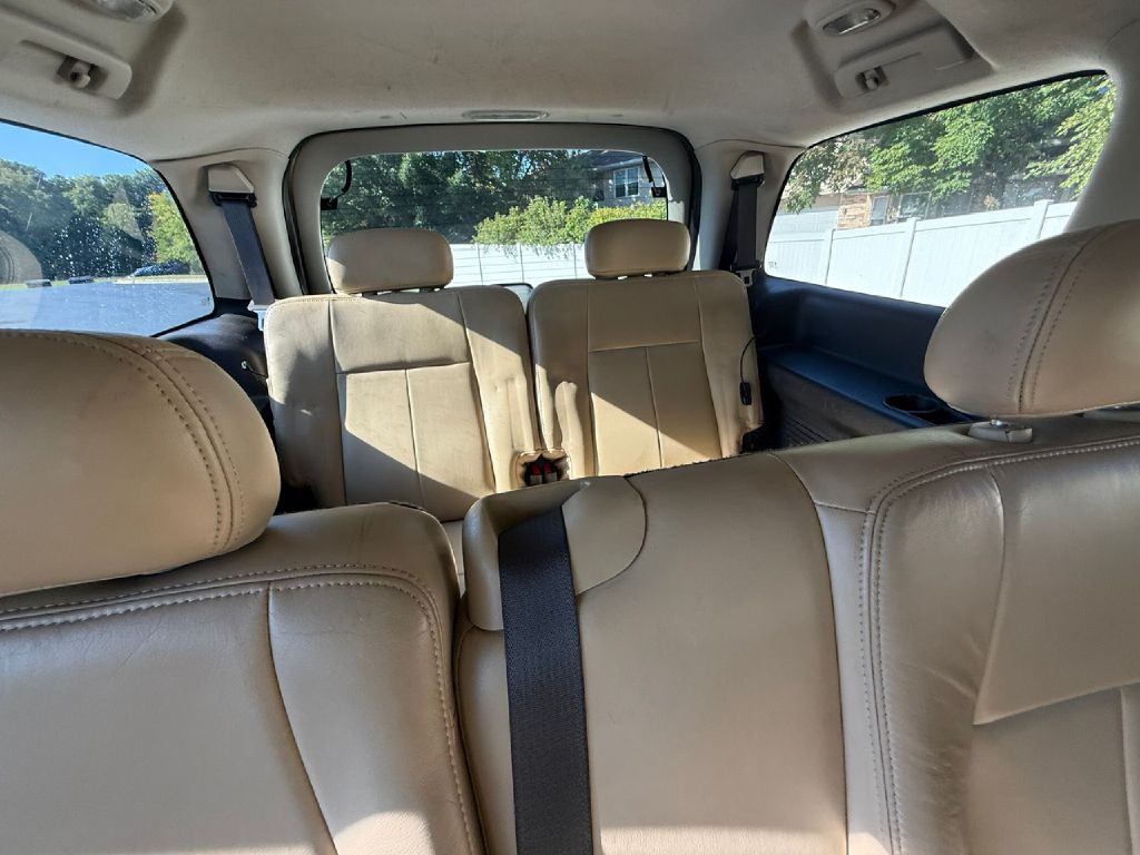 2005 GMC Envoy Image 32