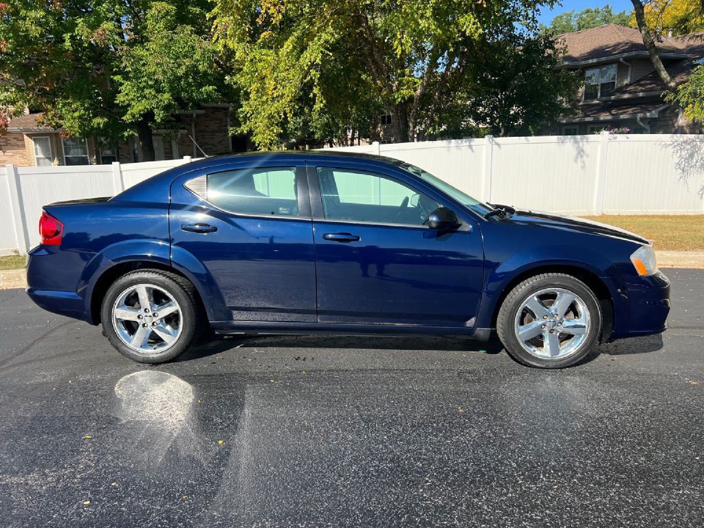 2013 Dodge Avenger Image 5