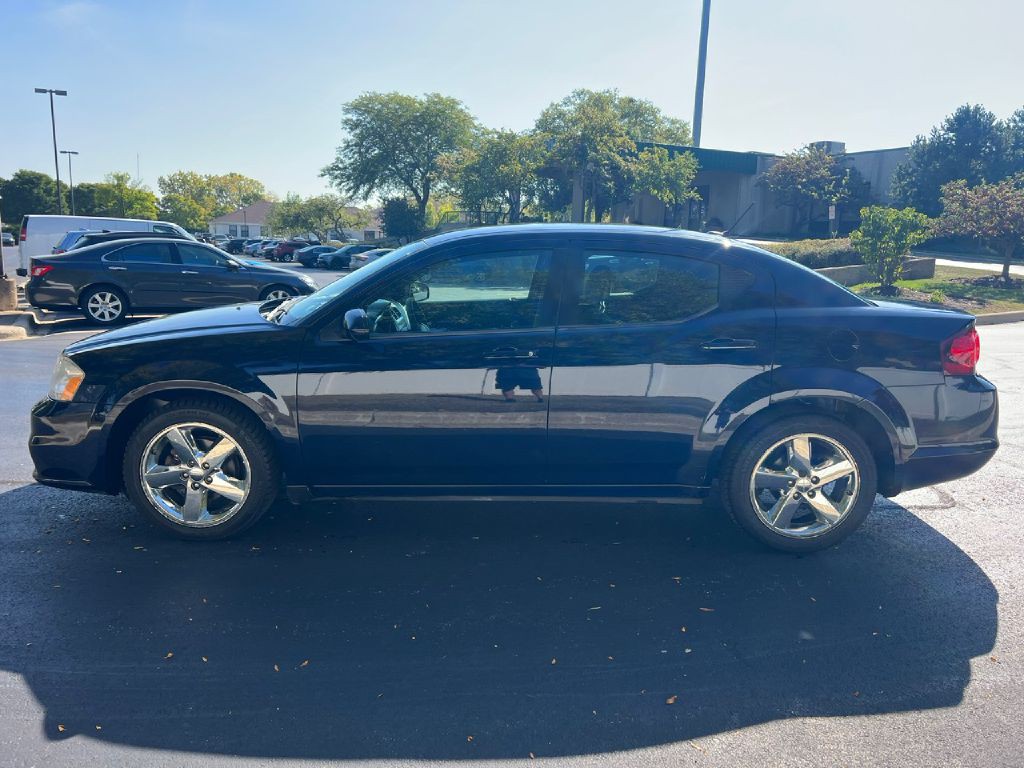 2013 Dodge Avenger Image 9