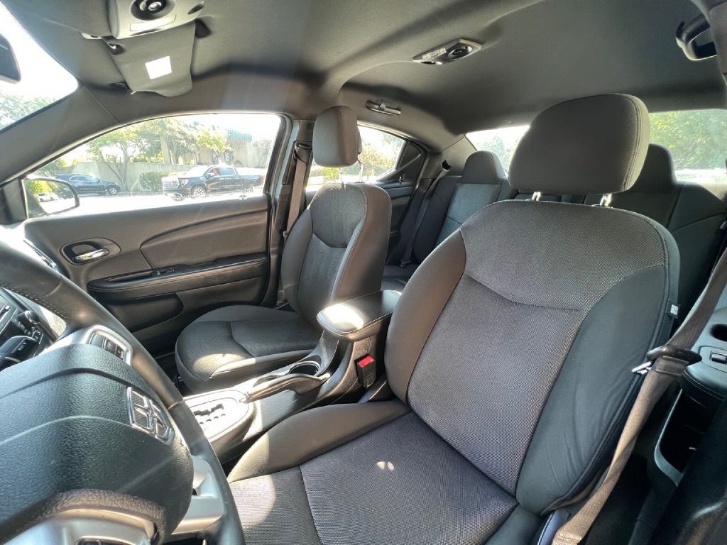 2013 Dodge Avenger Image 13