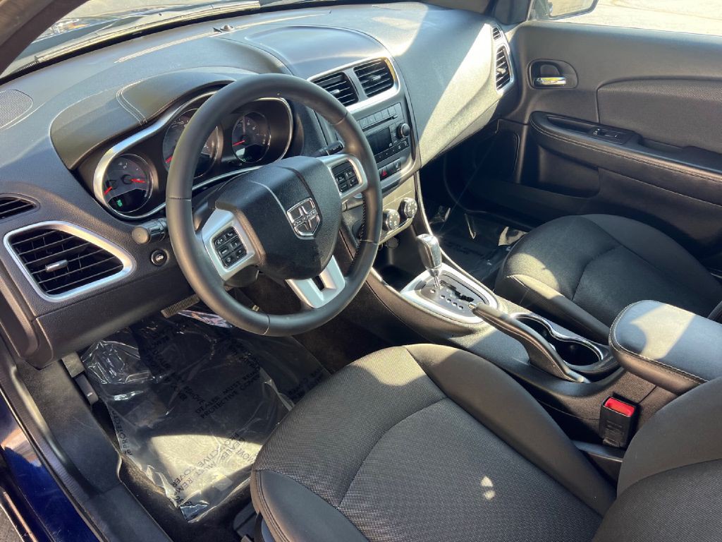 2013 Dodge Avenger Image 21