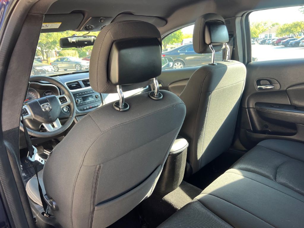 2013 Dodge Avenger Image 22