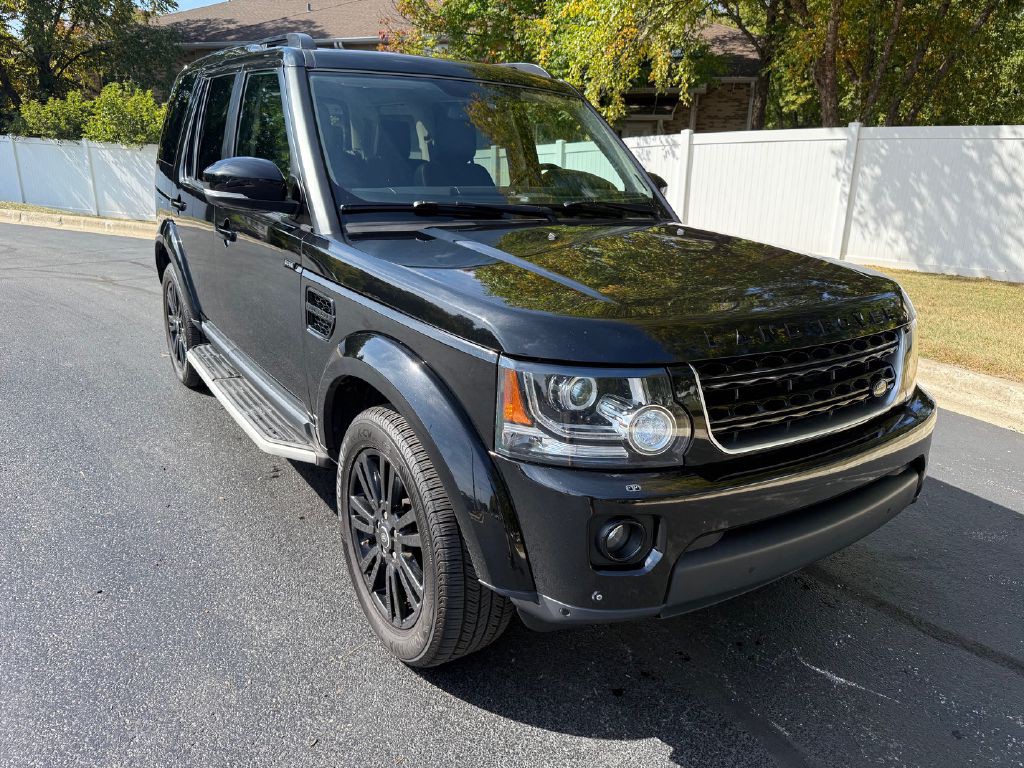 2016 Land Rover LR4 Image 12
