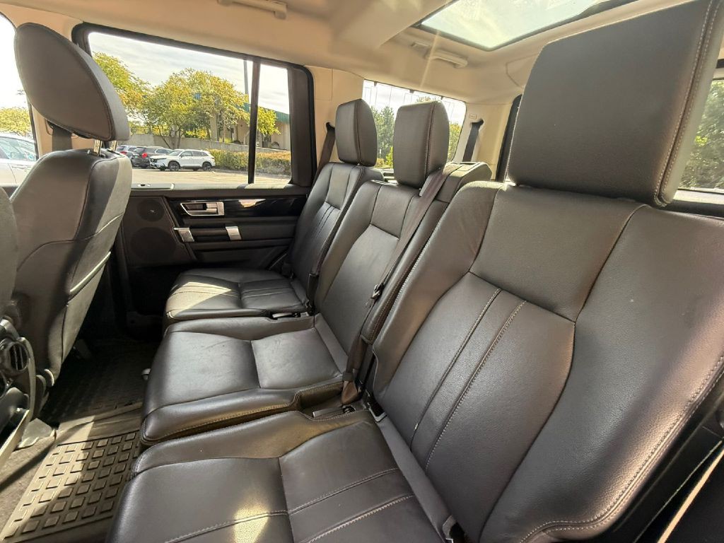 2016 Land Rover LR4 Image 27
