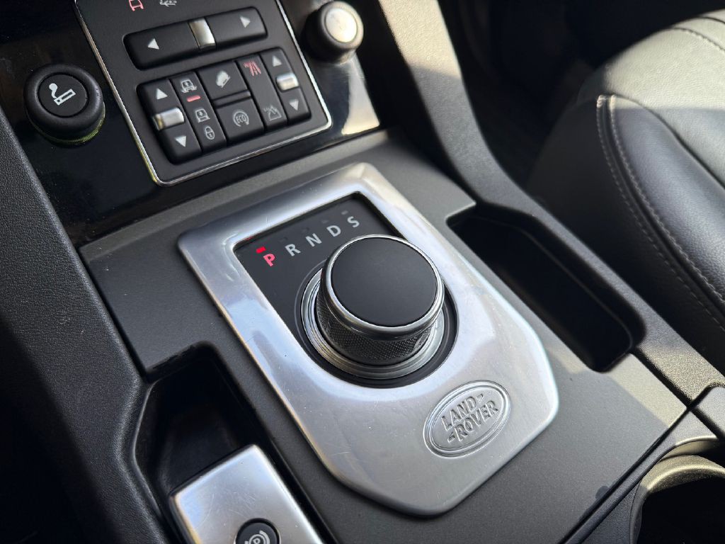 2016 Land Rover LR4 Image 37