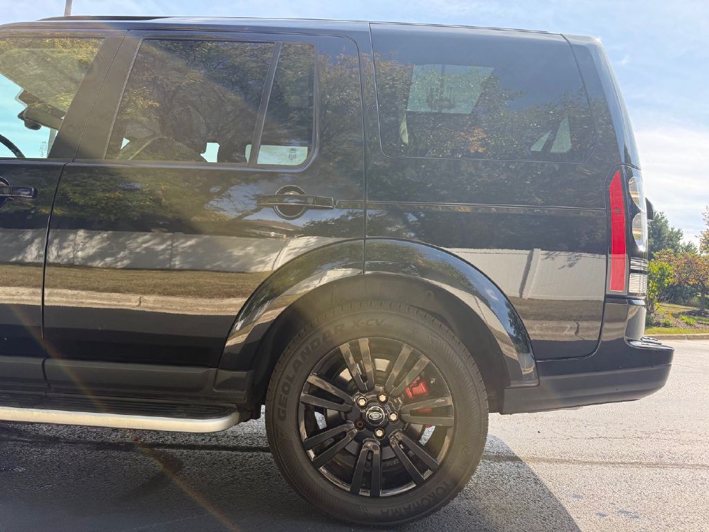 2016 Land Rover LR4 Image 43