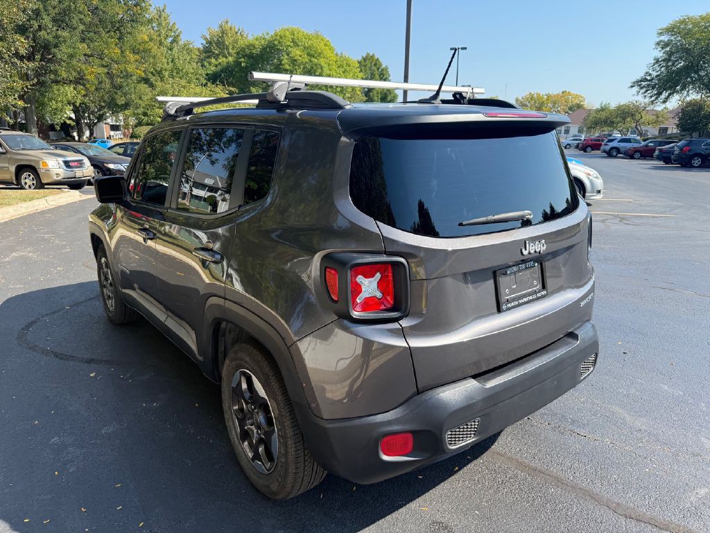 2017 Jeep Renegade Image 8