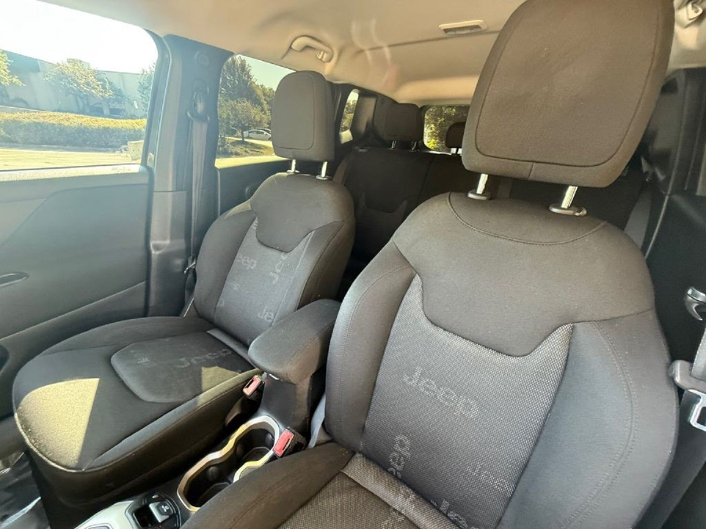 2017 Jeep Renegade Image 18