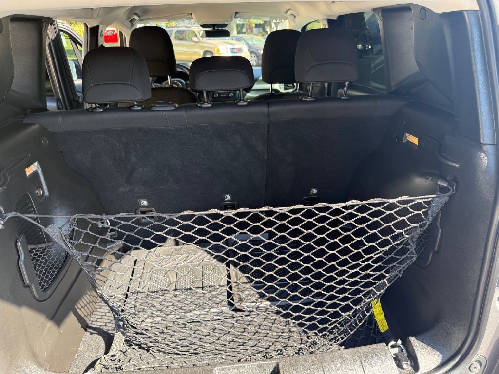 2017 Jeep Renegade Image 22