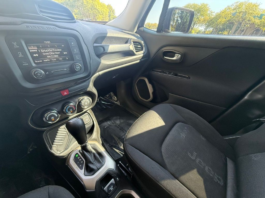 2017 Jeep Renegade Image 23
