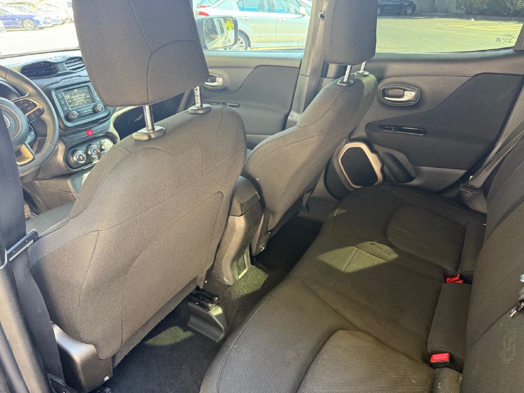 2017 Jeep Renegade Image 26