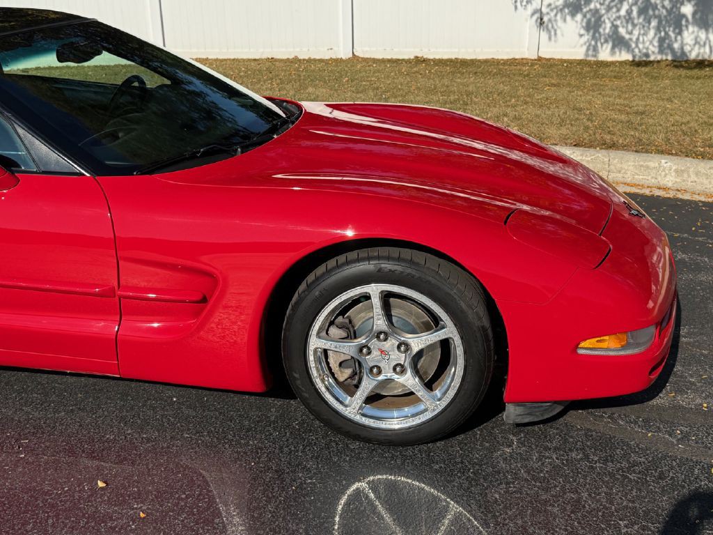 2004 Chevrolet Corvette Image 37