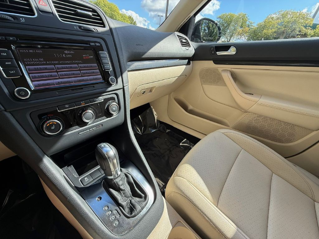 2014 Volkswagen Jetta Image 18