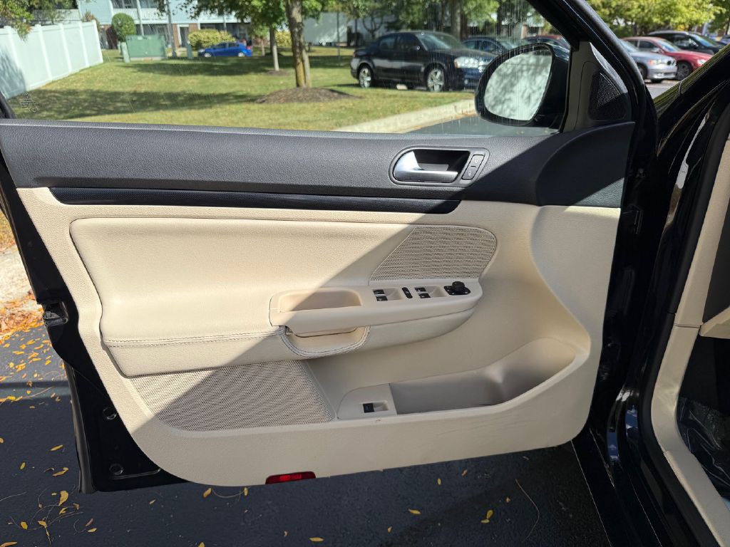 2014 Volkswagen Jetta Image 23