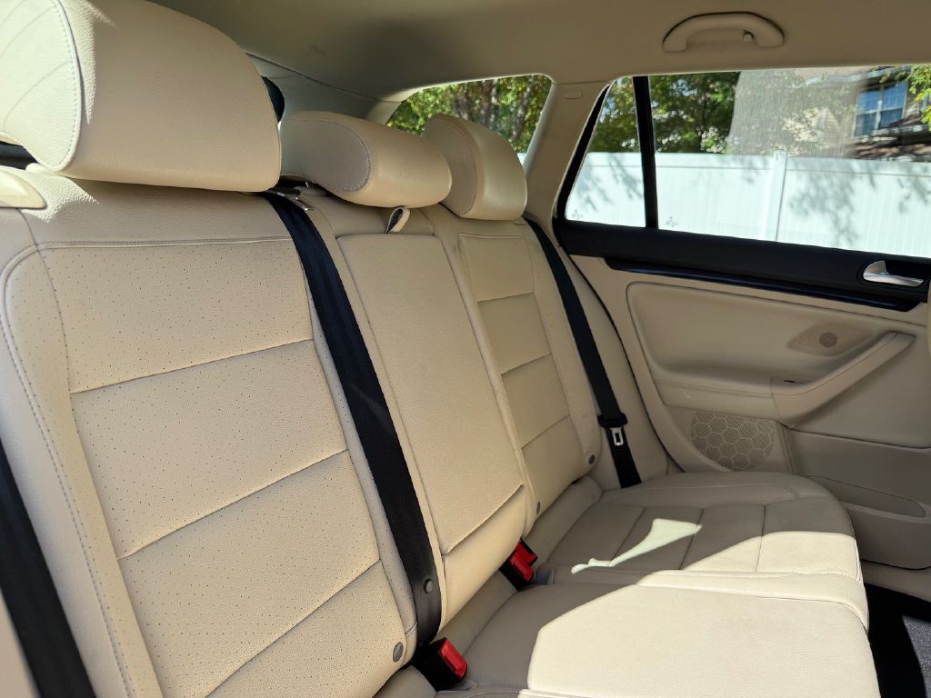 2014 Volkswagen Jetta Image 25