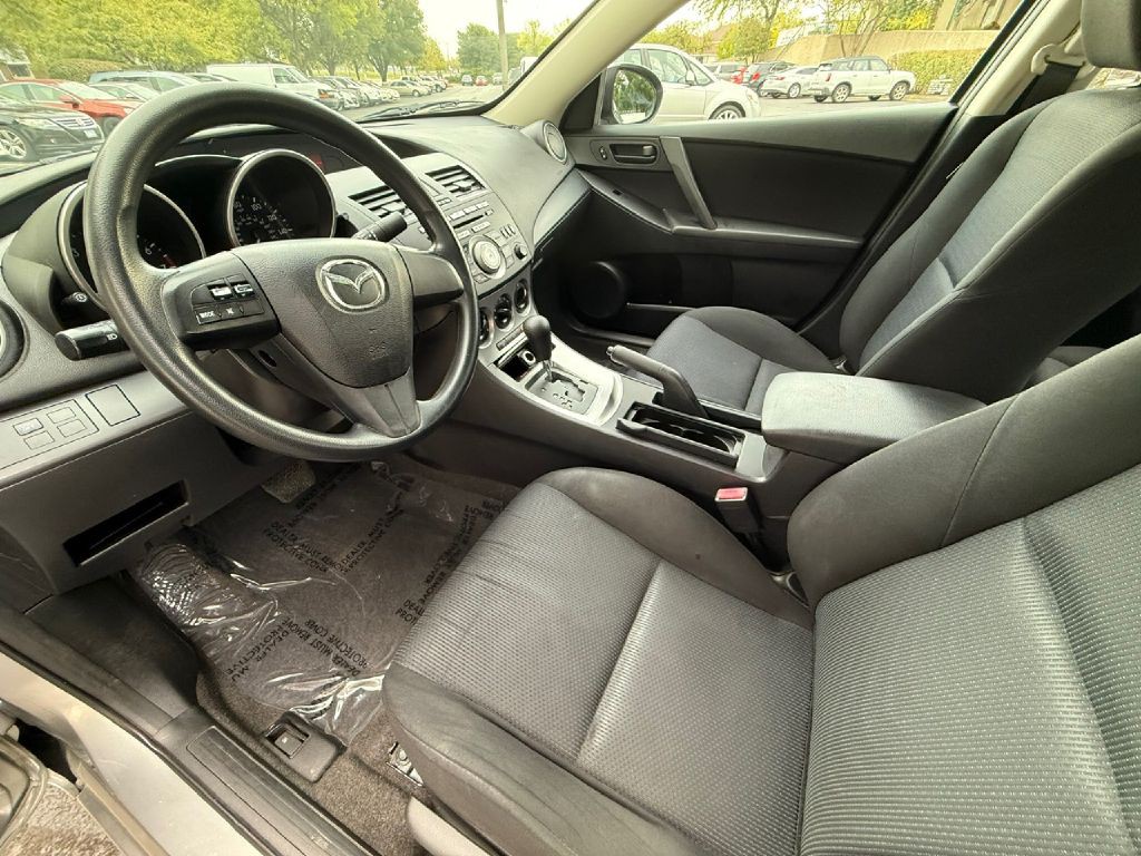2011 Mazda Mazda3 Image 16