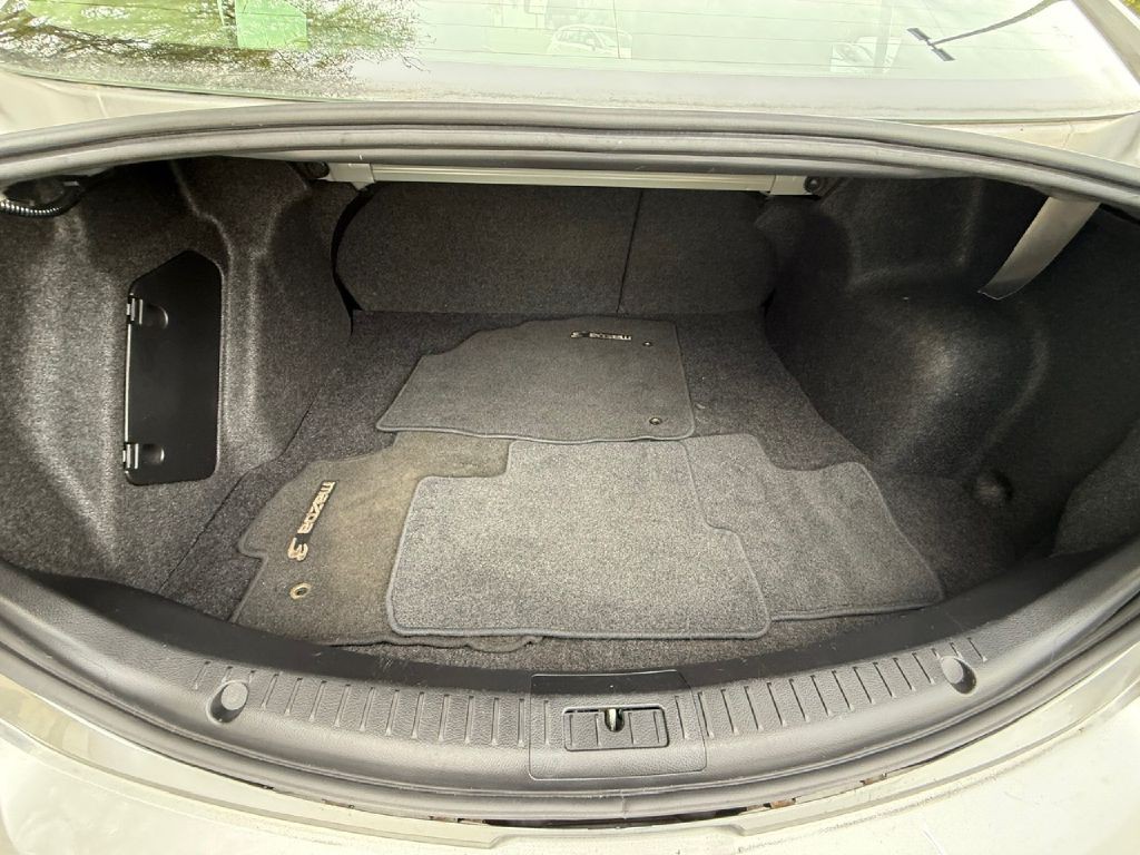 2011 Mazda Mazda3 Image 22