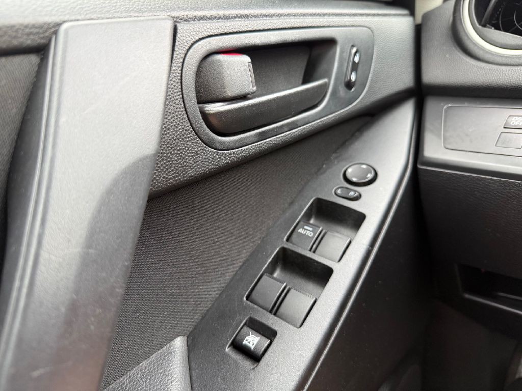 2011 Mazda Mazda3 Image 29