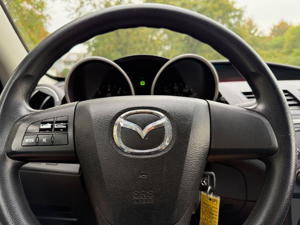 2011 Mazda Mazda3 Image 30