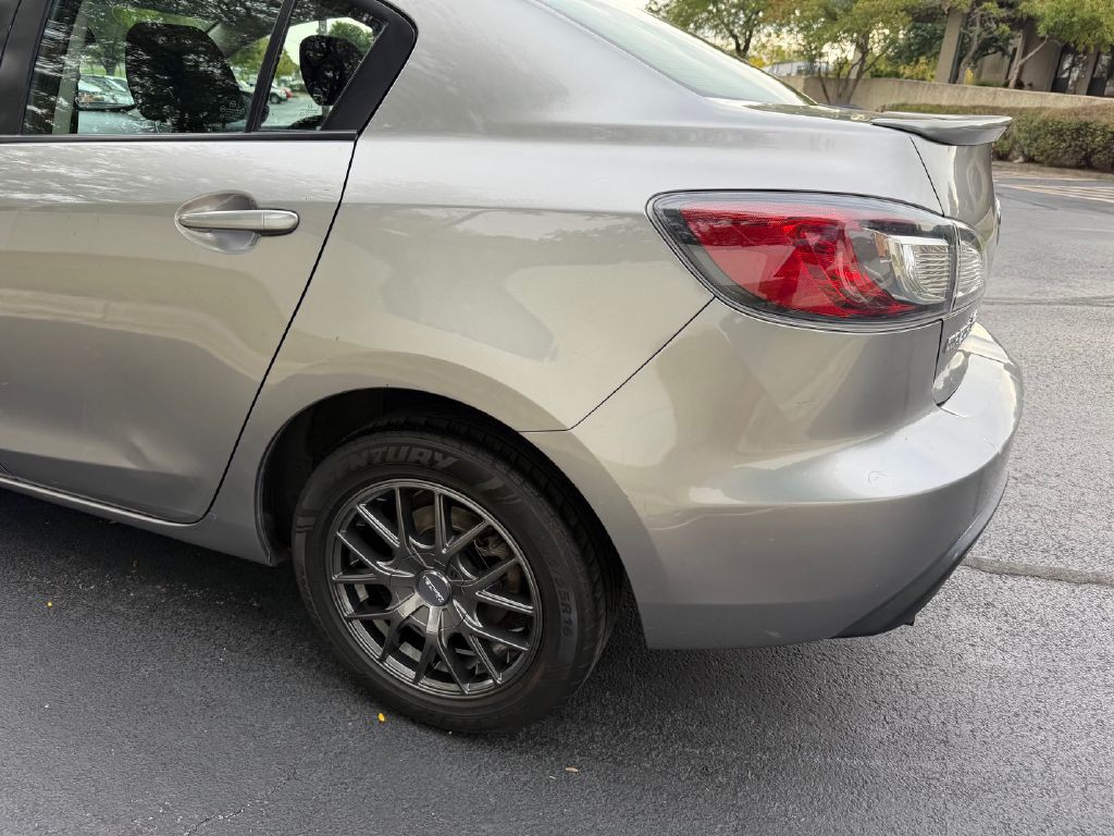 2011 Mazda Mazda3 Image 34