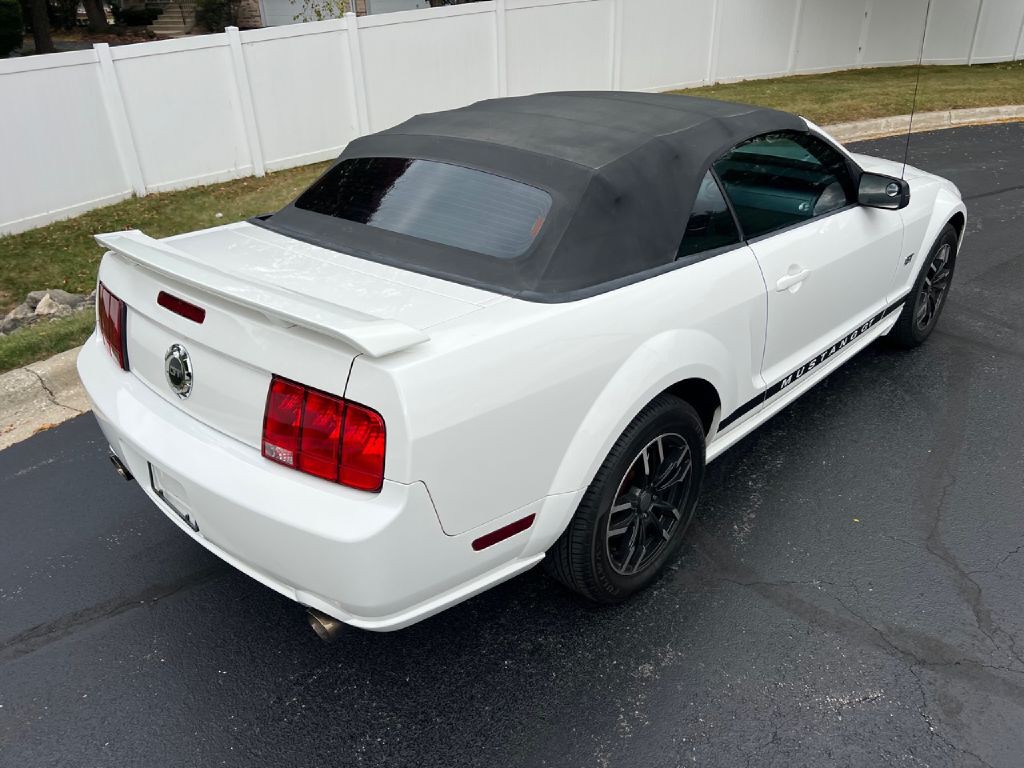 2006 Ford Mustang Image 6