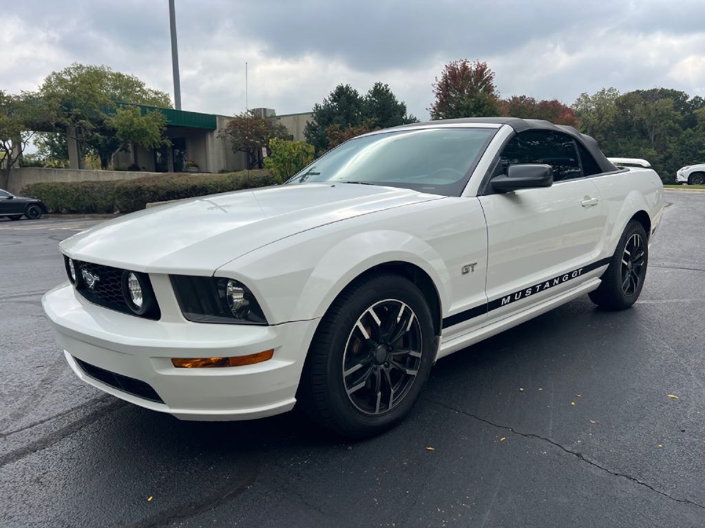 2006 Ford Mustang Image 9