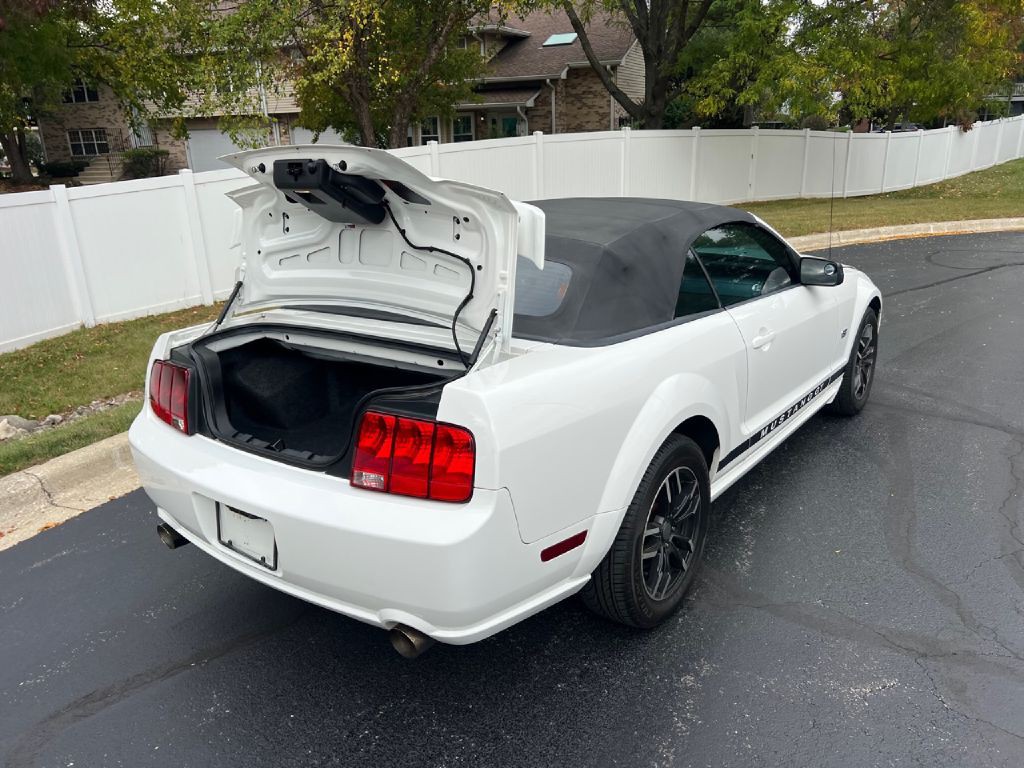 2006 Ford Mustang Image 26