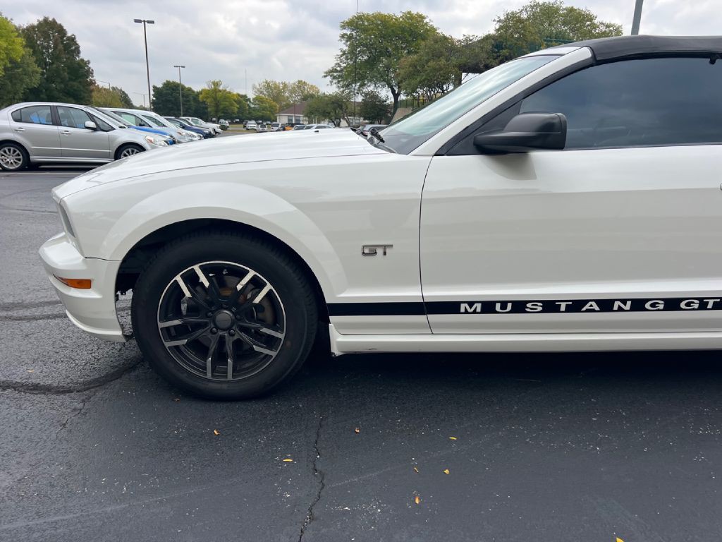 2006 Ford Mustang Image 29