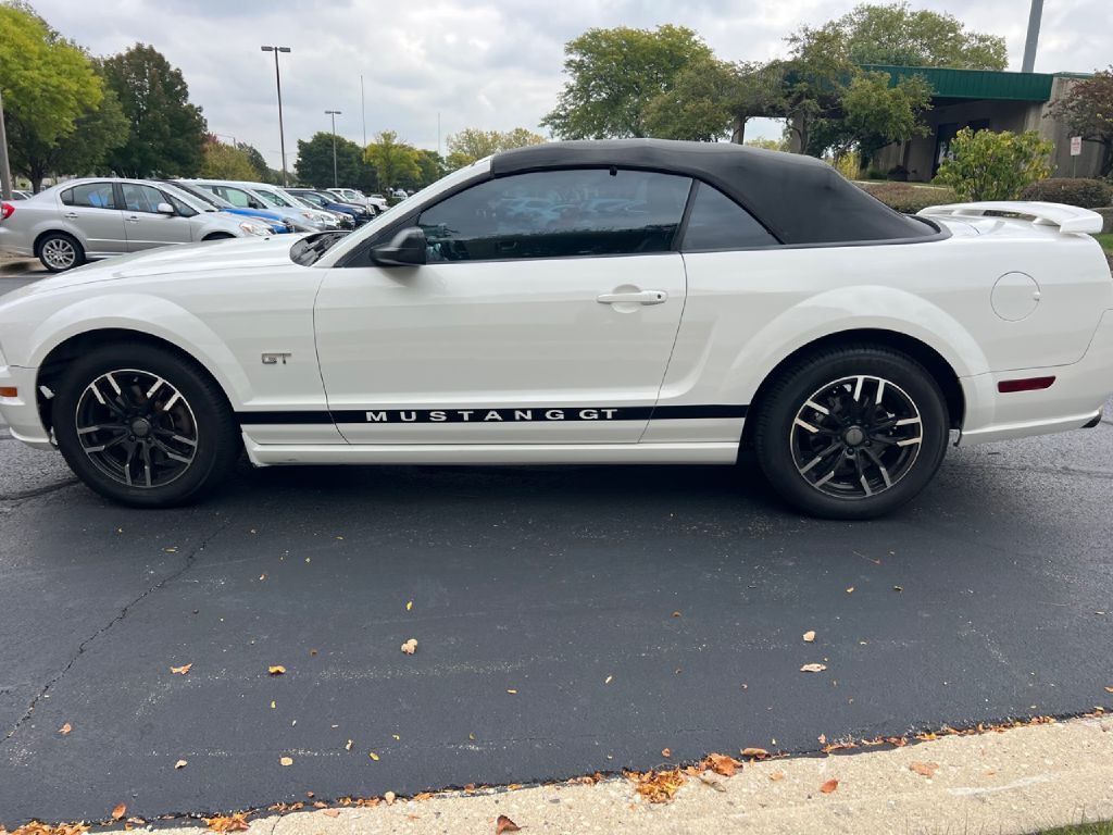 2006 Ford Mustang Image 31