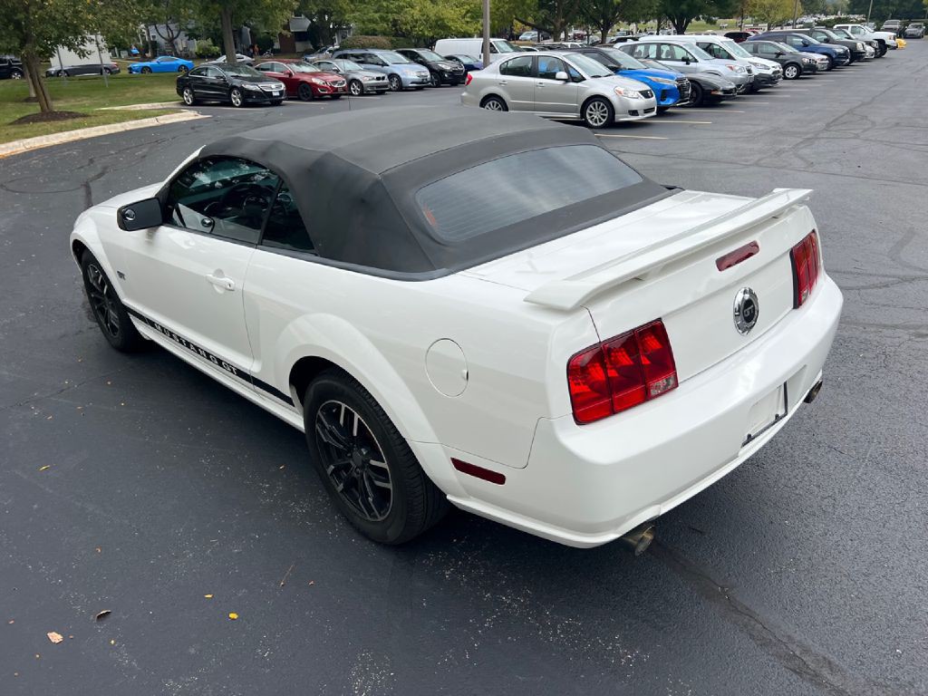 2006 Ford Mustang Image 32