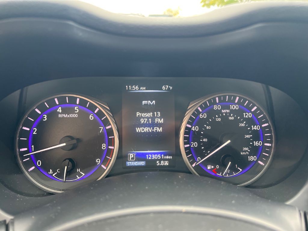 2014 INFINITI Q50 Image 12