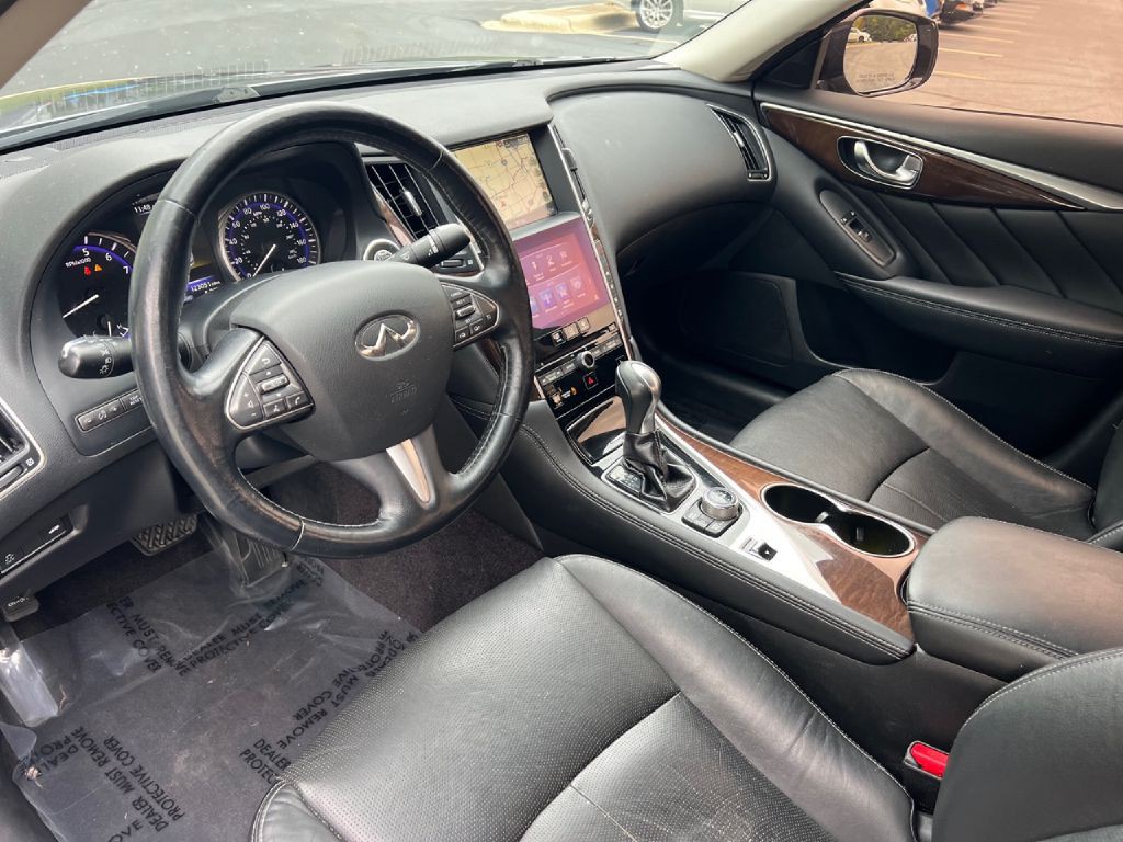 2014 INFINITI Q50 Image 16